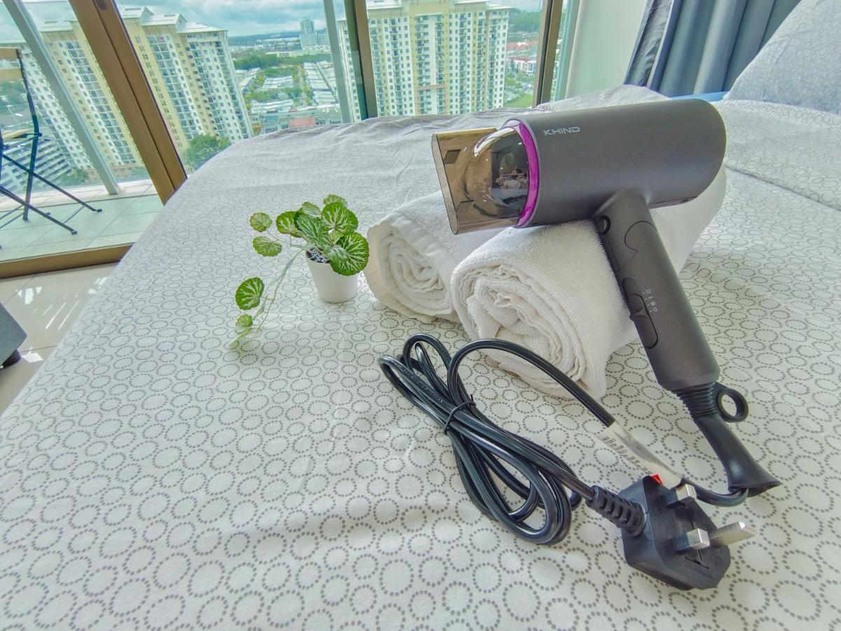 Apartemen -lake View- Mount Austin Ikea Toppen 10 Mins - B116 Johor Bahru