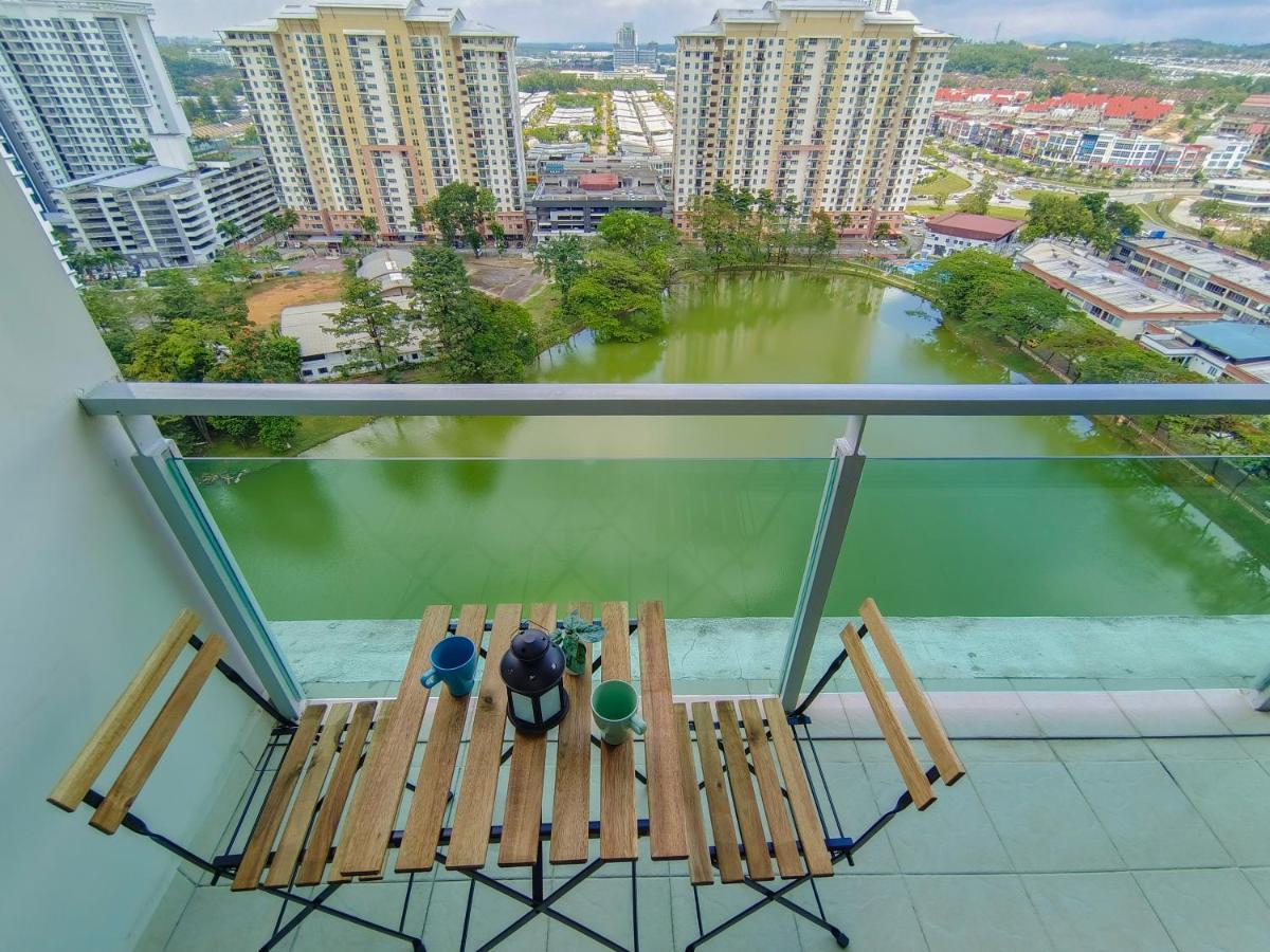 -lake View- Mount Austin Ikea Toppen 10 Mins - B116 Apartemen Johor Bahru