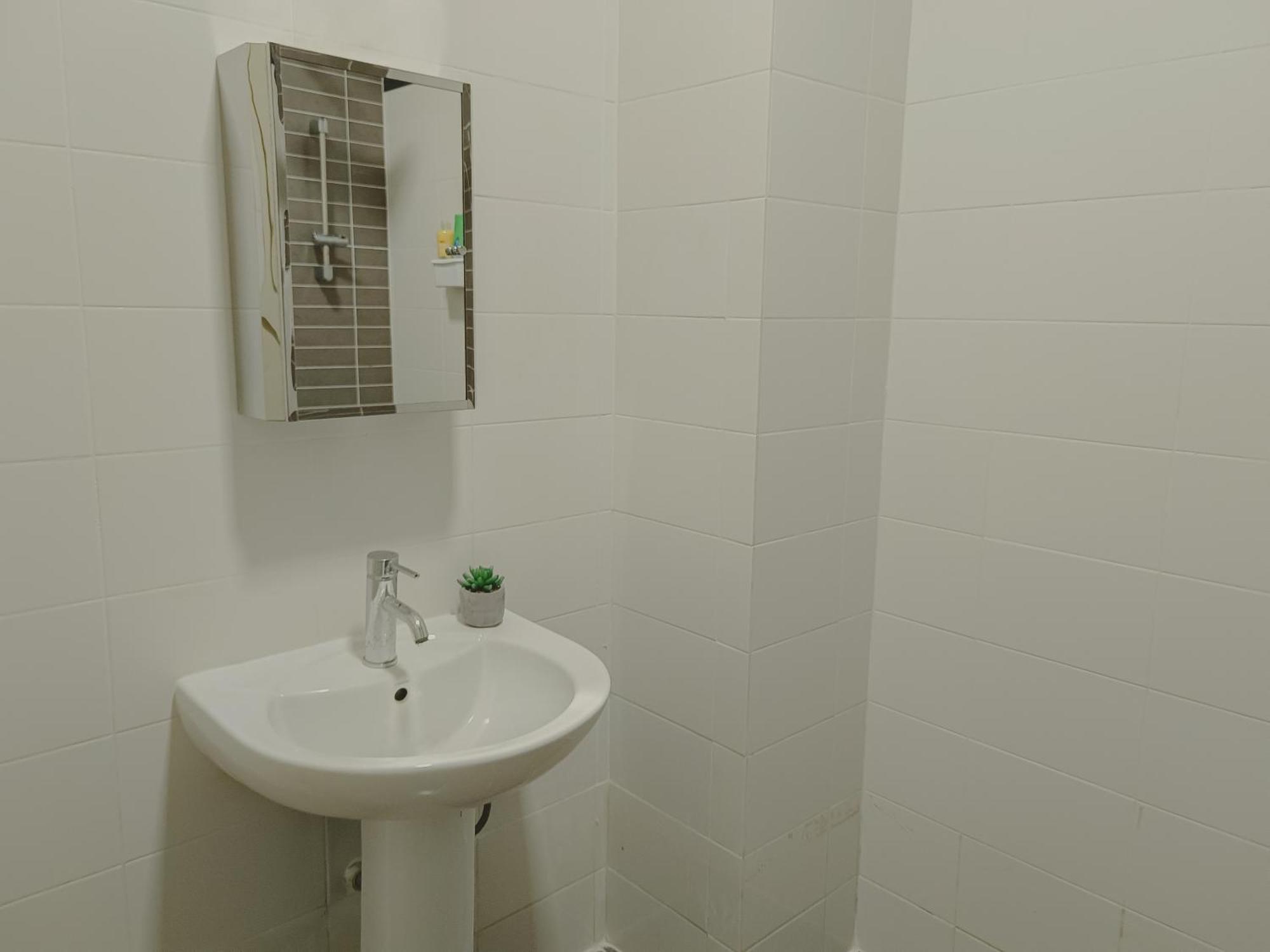 Apartemen -lake View- Mount Austin Ikea Toppen 10 Mins - B116